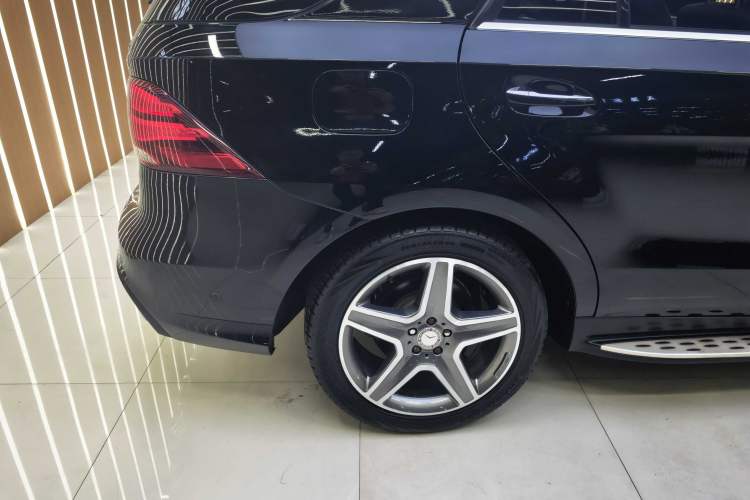 Used Mercedes-Benz GLE 2015 GLE 400 4MATIC Exterior 8