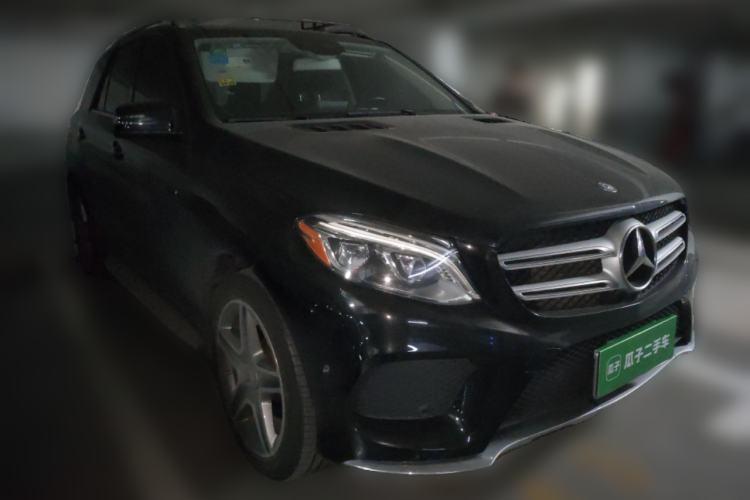 Used Mercedes-Benz GLE 2015 GLE 400 4MATIC Front Right 45 Deg