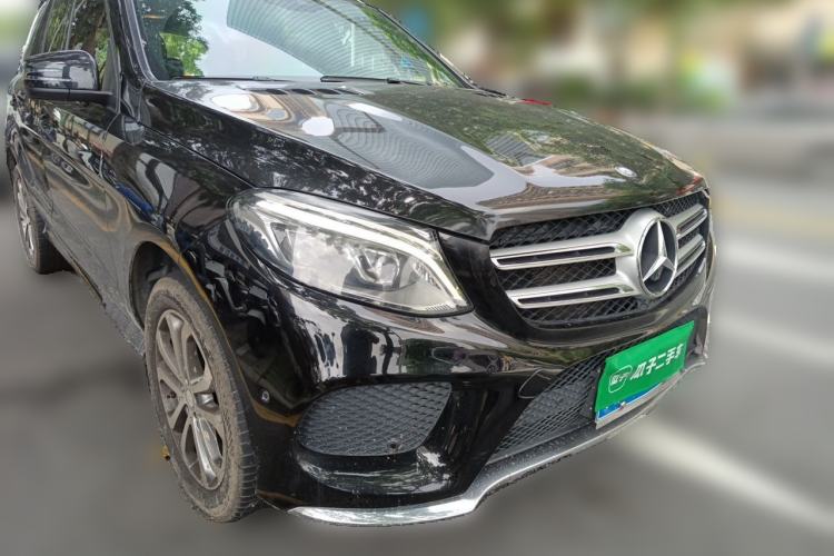 Used Mercedes-Benz GLE 2015 GLE 320 4MATIC Front Right 45 Deg