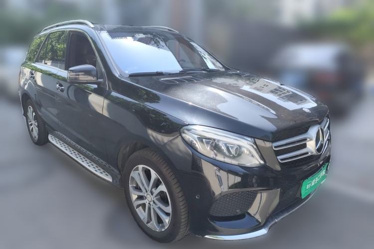 Used Mercedes-Benz GLE 2015 GLE 320 4MATIC Front Right 45 Deg