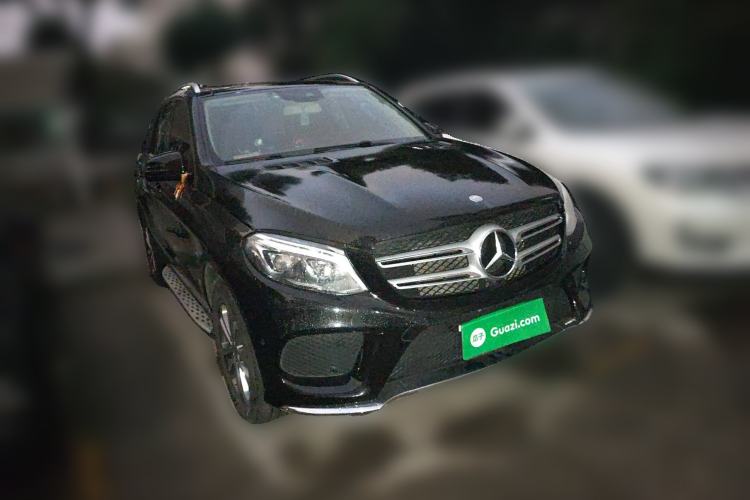 Used Mercedes-Benz GLE 2015 GLE 320 4MATIC Front Right 45 Deg
