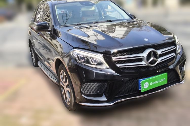 Used Mercedes-Benz GLE 2015 GLE 320 4MATIC Front Right 45 Deg