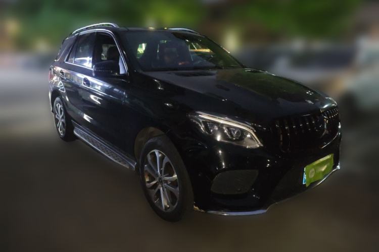 Used Mercedes-Benz GLE 2015 GLE 320 4MATIC Front Right 45 Deg