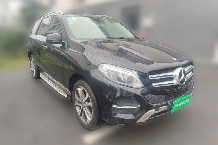 Used Mercedes-Benz GLE 2015 GLE 400 4MATIC Front Right 45 Deg