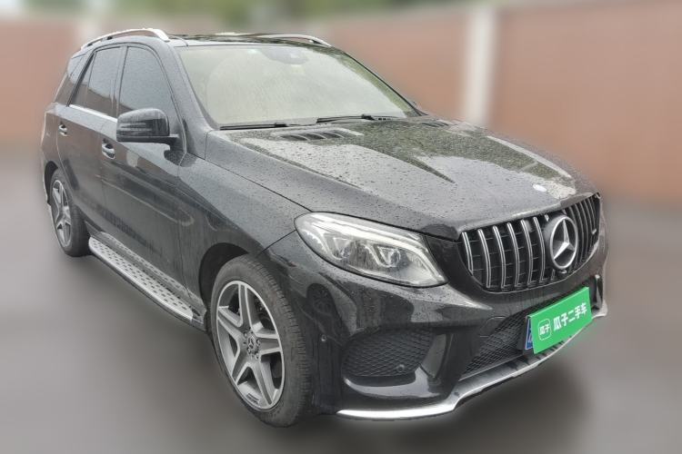 Used Mercedes-Benz GLE 2015 GLE 400 4MATIC Front Right 45 Deg