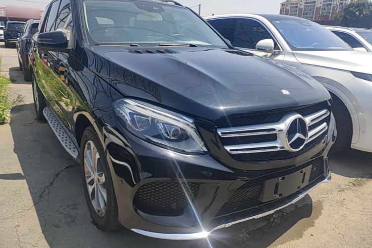 Used Mercedes-Benz GLE 2015 GLE 320 4MATIC Front Right 45 Deg