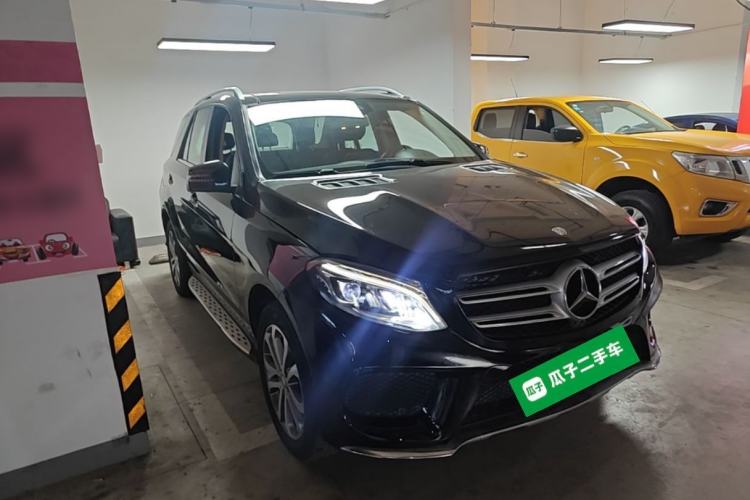 Used Mercedes-Benz GLE 2015 GLE 320 4MATIC Front Right 45 Deg