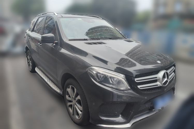 Used Mercedes-Benz GLE 2015 GLE 320 4MATIC Front Right 45 Deg