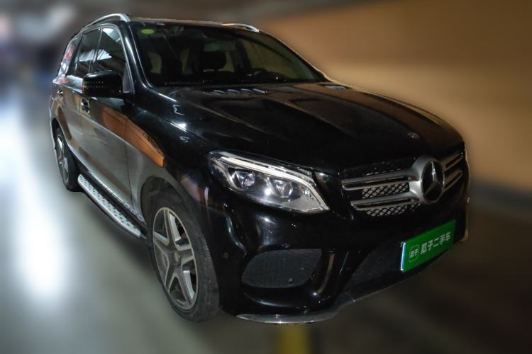 Used Mercedes-Benz GLE 2015 GLE 400 4MATIC Front Right 45 Deg