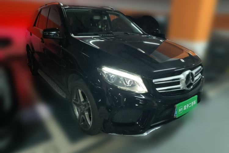 Used Mercedes-Benz GLE 2015 GLE 400 4MATIC Front Right 45 Deg