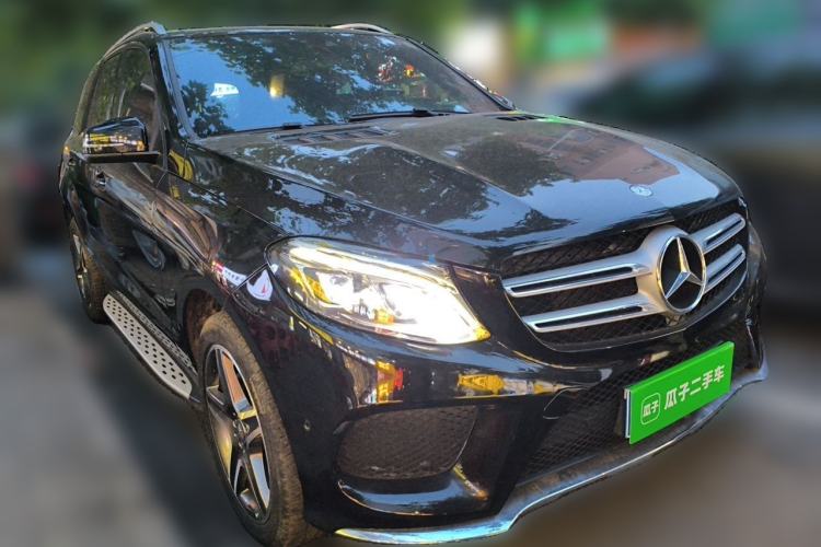 Used Mercedes-Benz GLE 2015 GLE 400 4MATIC Front Right 45 Deg