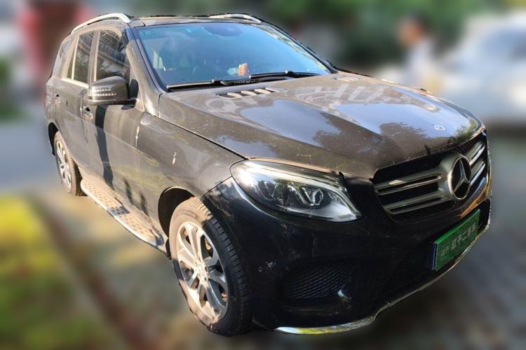Used Mercedes-Benz GLE 2015 GLE 320 4MATIC Front Right 45 Deg