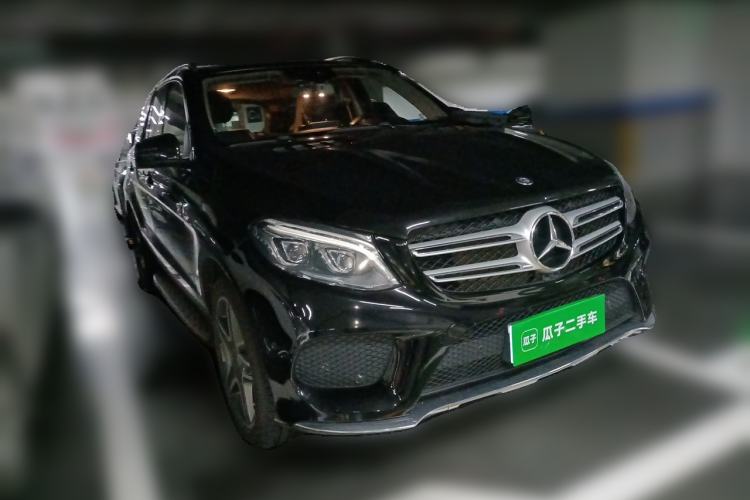 Used Mercedes-Benz GLE 2015 GLE 400 4MATIC Front Right 45 Deg
