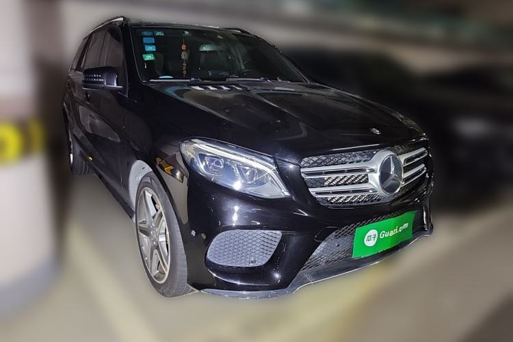 Used Mercedes-Benz GLE 2015 GLE 400 4MATIC Front Right 45 Deg