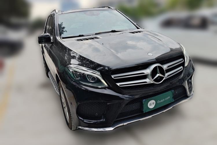 Used Mercedes-Benz GLE 2015 GLE 320 4MATIC Front Right 45 Deg
