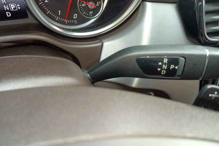Used Mercedes-Benz GLE 2015 GLE 320 4MATIC Gear Lever
