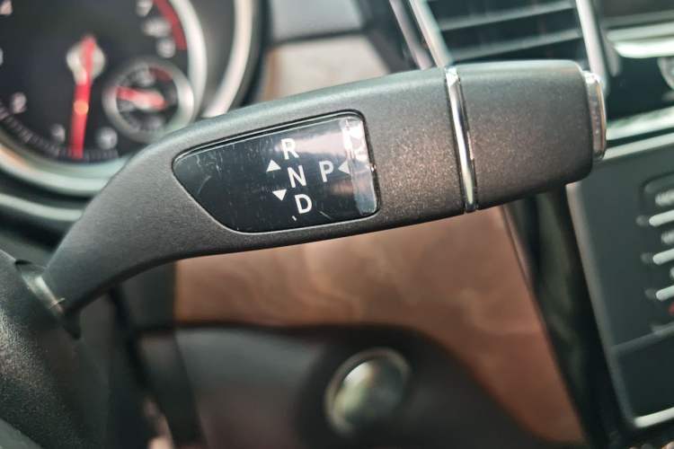 Used Mercedes-Benz GLE 2015 GLE 320 4MATIC Gear Lever
