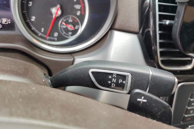 Used Mercedes-Benz GLE 2015 GLE 320 4MATIC Gear Lever