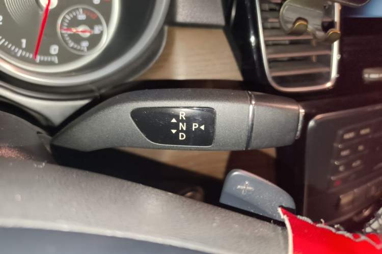 Used Mercedes-Benz GLE 2015 GLE 400 4MATIC Gear Lever