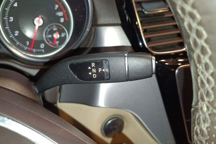 Used Mercedes-Benz GLE 2015 GLE 320 4MATIC Gear Lever