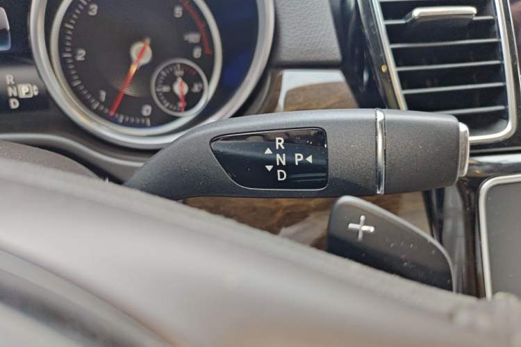 Used Mercedes-Benz GLE 2015 GLE 350 d 4MATIC Gear Lever