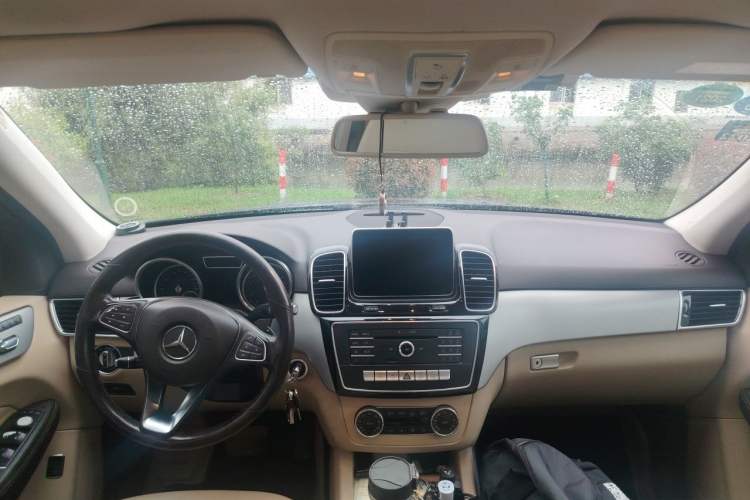 Used Mercedes-Benz GLE 2015 GLE 400 4MATIC Headliner