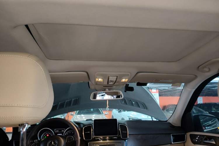 Used Mercedes-Benz GLE 2015 GLE 400 4MATIC Headliner