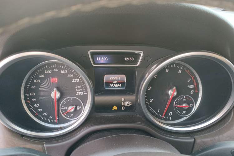 Used Mercedes-Benz GLE 2015 GLE 400 4MATIC Instrument Cluster
