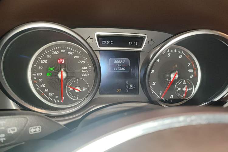 Used Mercedes-Benz GLE 2015 GLE 320 4MATIC Instrument Cluster