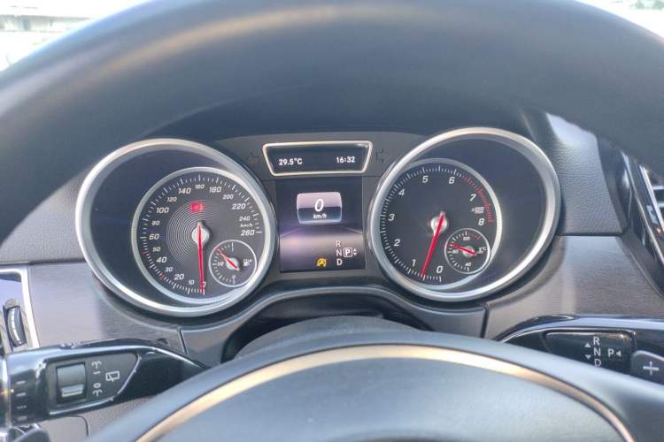 Used Mercedes-Benz GLE 2015 GLE 320 4MATIC Instrument Cluster