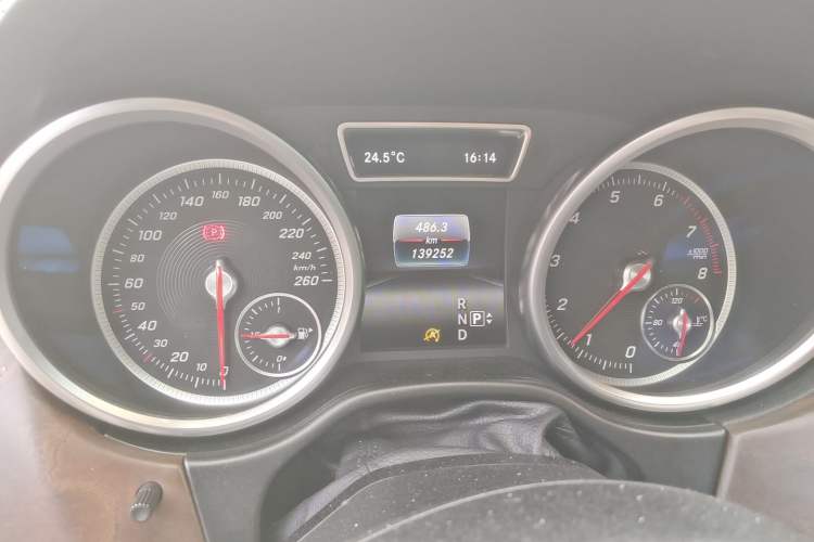 Used Mercedes-Benz GLE 2015 GLE 400 4MATIC Instrument Cluster