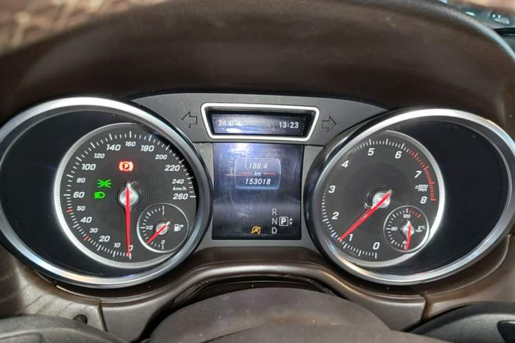 Used Mercedes-Benz GLE 2015 GLE 400 4MATIC Instrument Cluster
