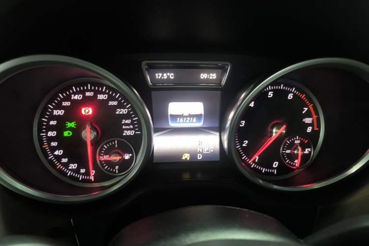 Used Mercedes-Benz GLE 2015 GLE 400 4MATIC Instrument Cluster