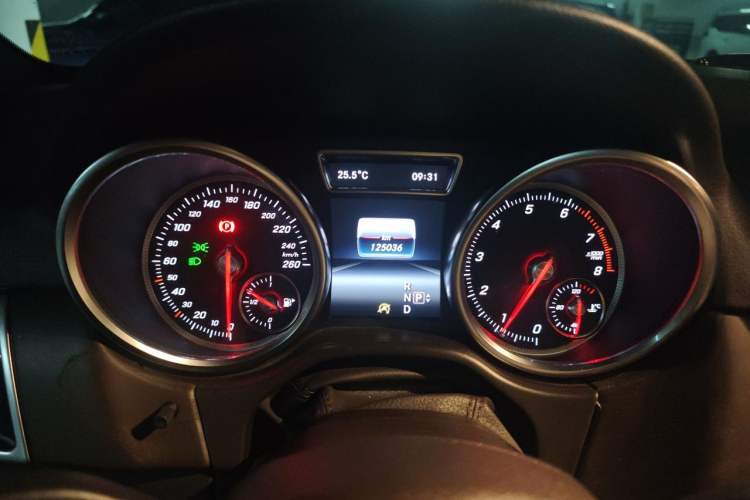 Used Mercedes-Benz GLE 2015 GLE 400 4MATIC Instrument Cluster