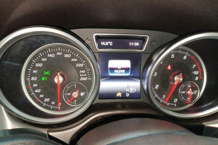 Used Mercedes-Benz GLE 2015 GLE 320 4MATIC Instrument Cluster