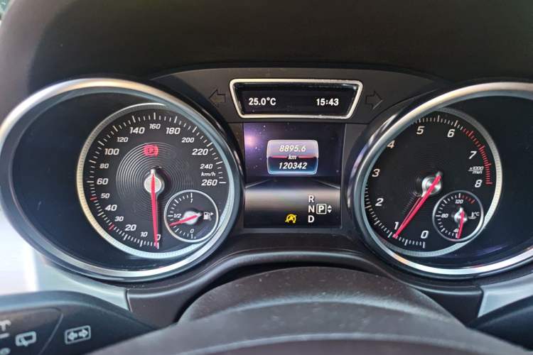 Used Mercedes-Benz GLE 2015 GLE 320 4MATIC Instrument Cluster