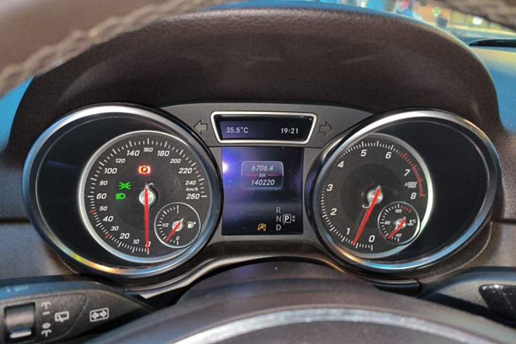Used Mercedes-Benz GLE 2015 GLE 400 4MATIC Instrument Cluster