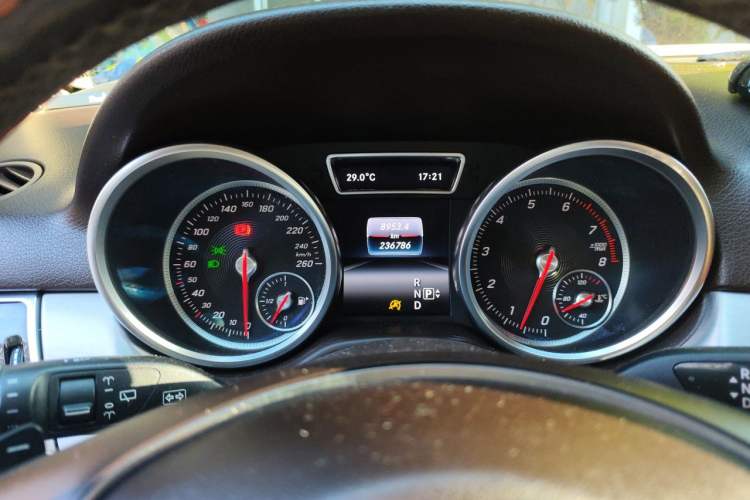Used Mercedes-Benz GLE 2015 GLE 320 4MATIC Instrument Cluster