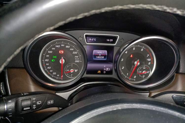 Used Mercedes-Benz GLE 2015 GLE 400 4MATIC Instrument Cluster