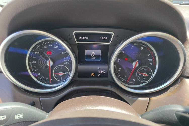 Used Mercedes-Benz GLE 2015 GLE 400 4MATIC Instrument Cluster