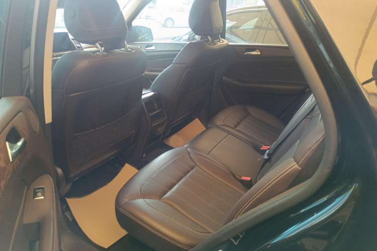 Used Mercedes-Benz GLE 2015 GLE 400 4MATIC Interior 1