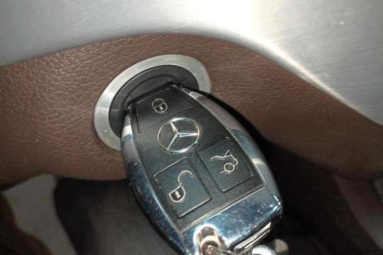Used Mercedes-Benz GLE 2015 GLE 320 4MATIC Interior 1