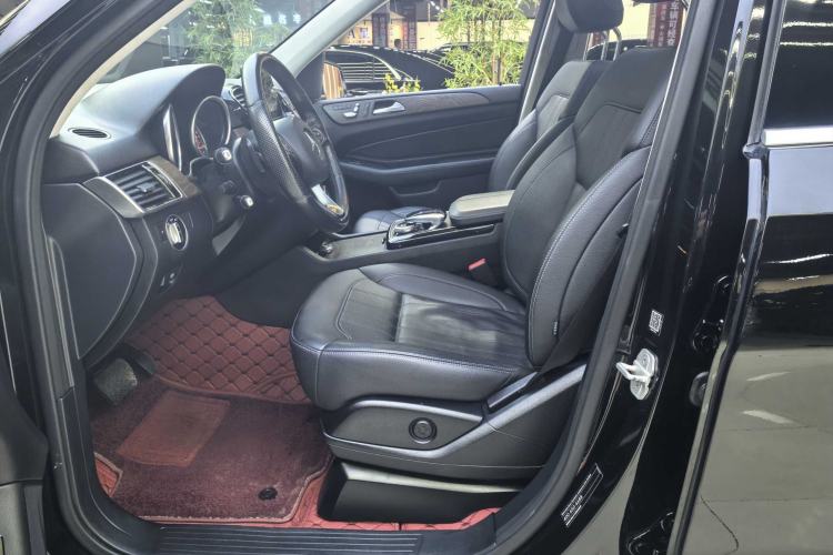 Used Mercedes-Benz GLE 2015 GLE 400 4MATIC Interior 2