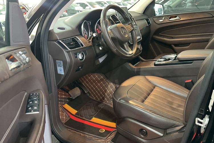 Used Mercedes-Benz GLE 2015 GLE 400 4MATIC Interior 2