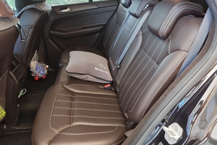 Used Mercedes-Benz GLE 2015 GLE 400 4MATIC Interior 4