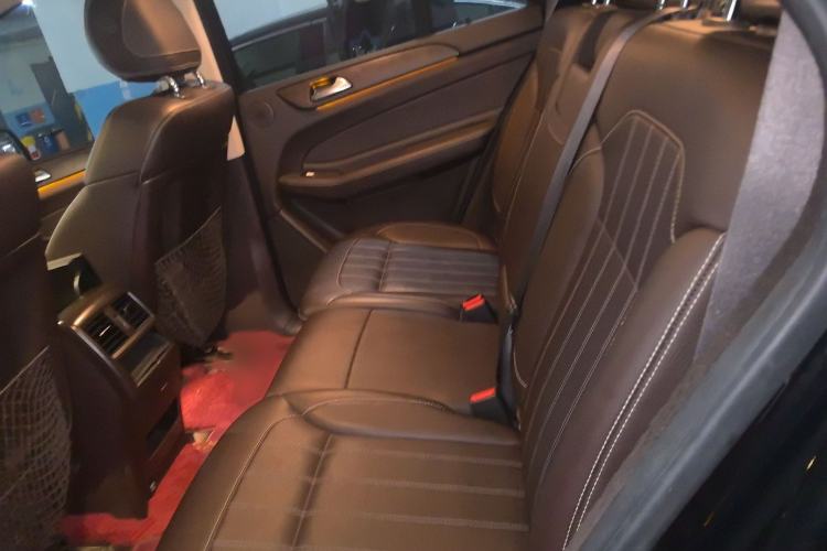 Used Mercedes-Benz GLE 2015 GLE 320 4MATIC Interior 4