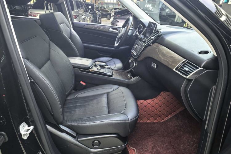 Used Mercedes-Benz GLE 2015 GLE 400 4MATIC Interior 8