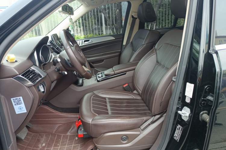 Used Mercedes-Benz GLE  Left Front Seat