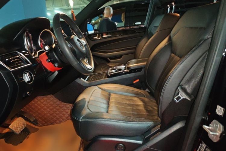Used Mercedes-Benz GLE  Left Front Seat