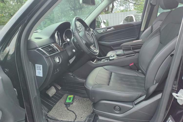 Used Mercedes-Benz GLE 2015 GLE 350 d 4MATIC Left Front Seat